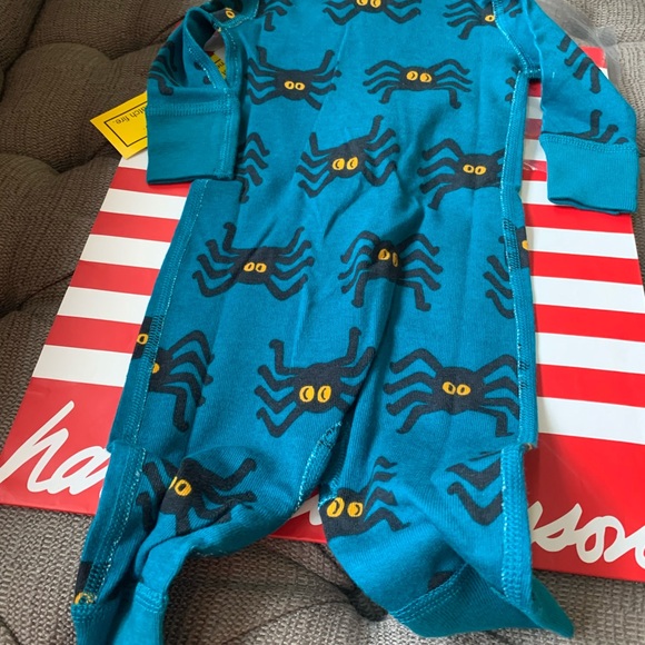 NWT HALLOWEEN KIDS HANNA ANDERSON ZIP UP SLEEPER “BLUE SPIDERS” SIZE 0-3 - Picture 11 of 15